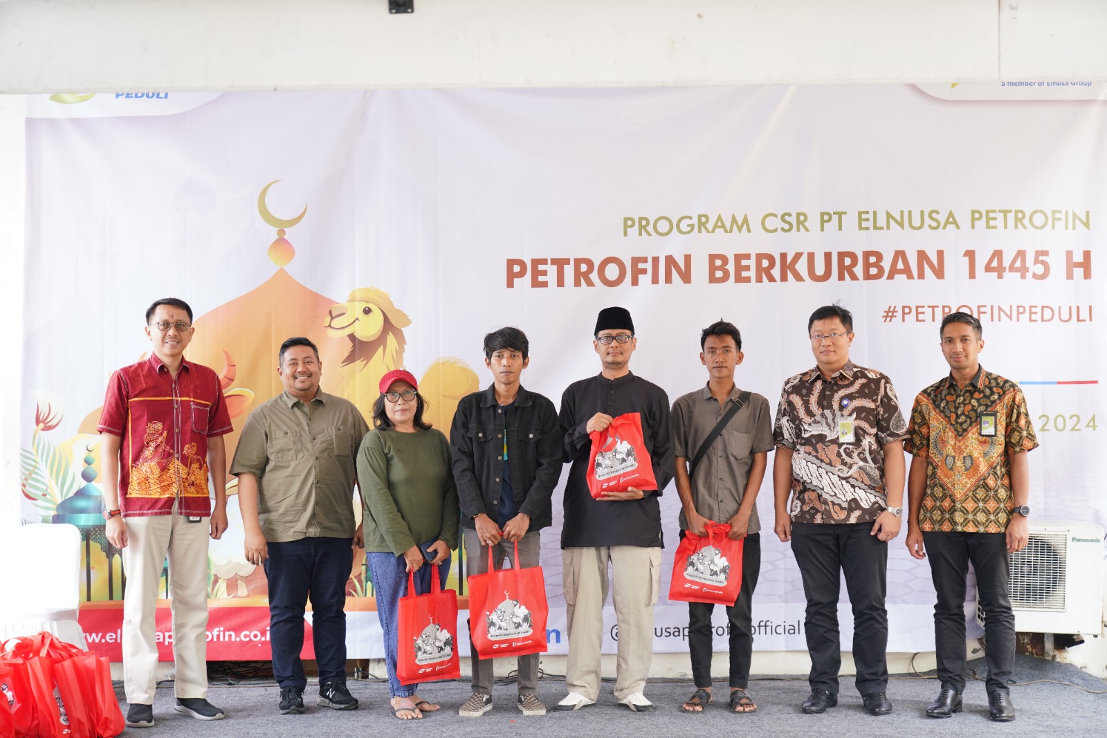 Tebar Berkah Idul Adha, Elnusa Petrofin Bagikan Daging Kurban ke 15.525 Penerima Manfaat