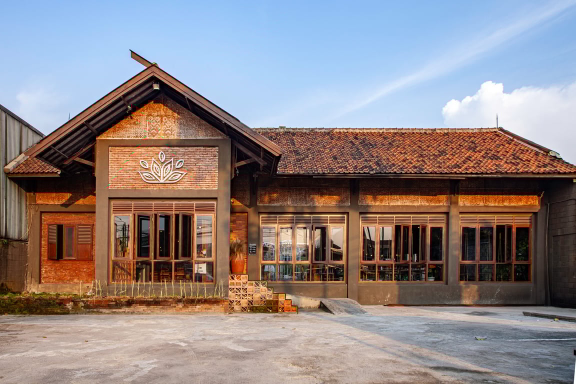 Dari Ikan Pesmol ke Tabulla Rasa: Evolusi Resto Bandung yang Diam-Diam Ditiru Banyak Orang