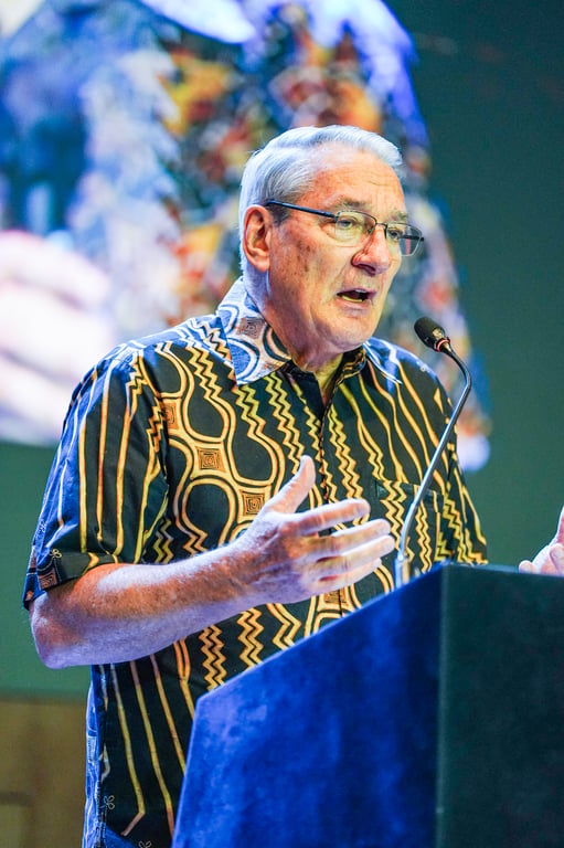 Dr. Niel Nielson, Senior Advisor Yayasan Pendidikan Pelita Harapan (YPPH) dalam sesi ‘AI Will Change Everything. Will It Change You?’