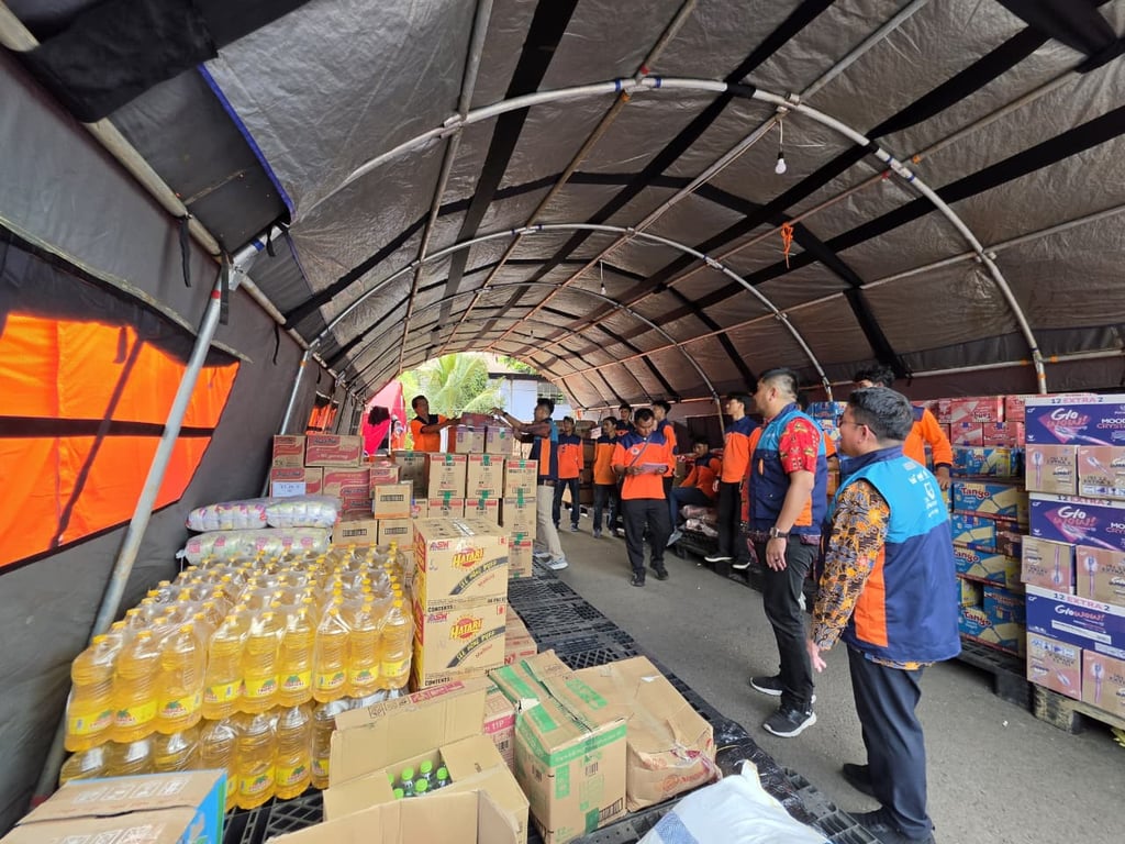 Percepat Respons Darurat Gempa NTT, IDSurvey Group Salurkan 2,4 Ton Bantuan melalui BNPB