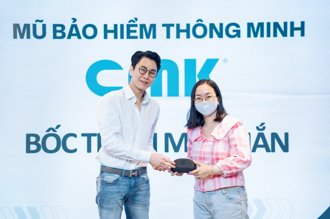 CRNK đưa mũ bảo hiểm thông minh Hàn Quốc vào thị trường Việt Nam