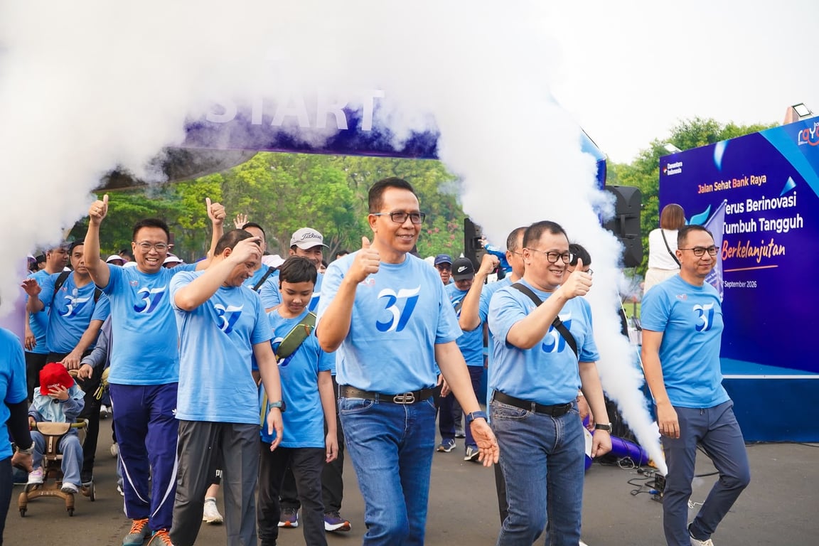 Rayakan HUT Ke-37, Bank Raya Hadirkan Pengalaman Raya Active melalui Jalan Sehat