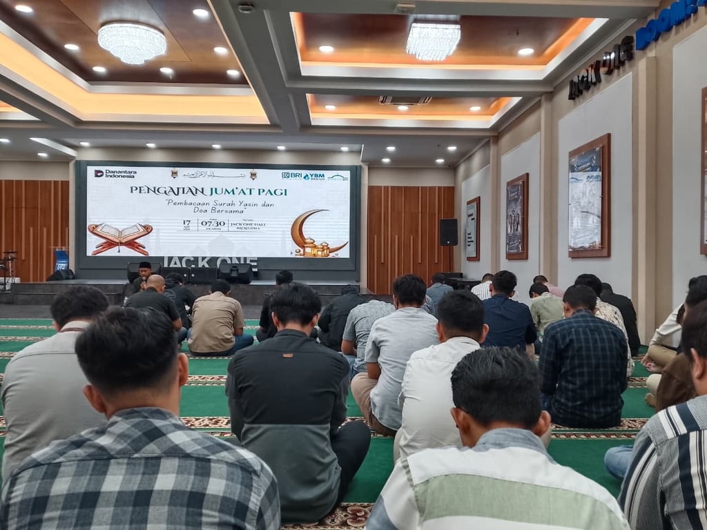 BRI Region 6 Gelar Pengajian Jumat Rutin, Perkuat Keimanan dan Silaturahmi Pekerja